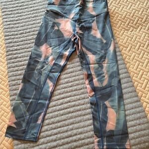 Buddy Love 3/4 Leggings in Blue and Pink